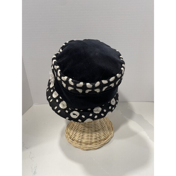 Nordstrom So French Velvet Safety Pin Bucket Hat main image 4